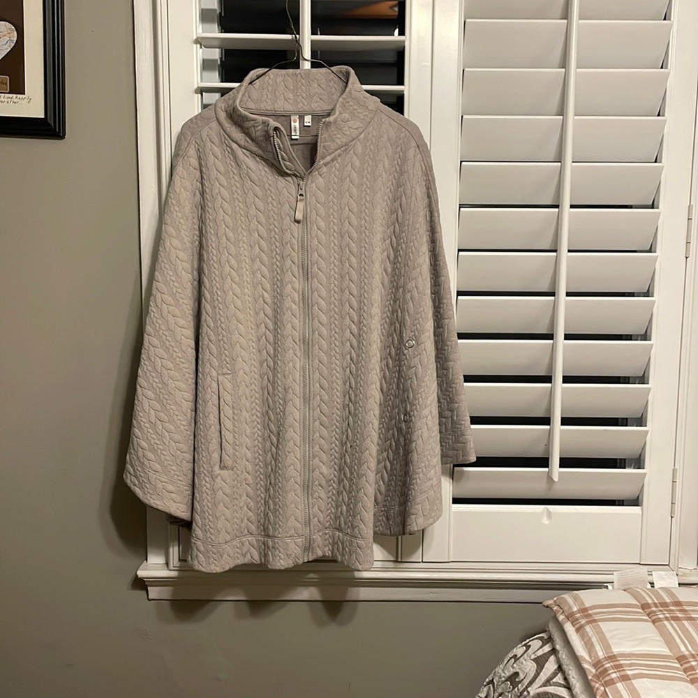 Gray Duchess Cape